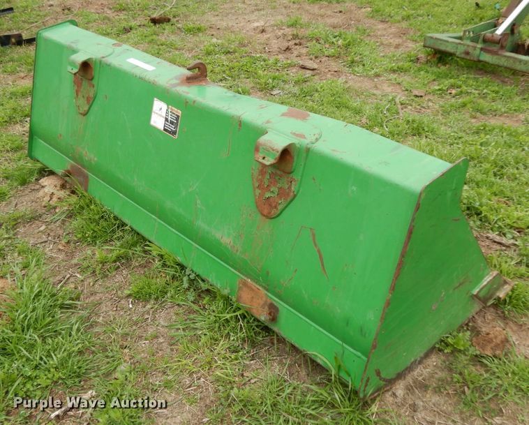 image for item DJ0541 2004 John Deere 5203  tractor