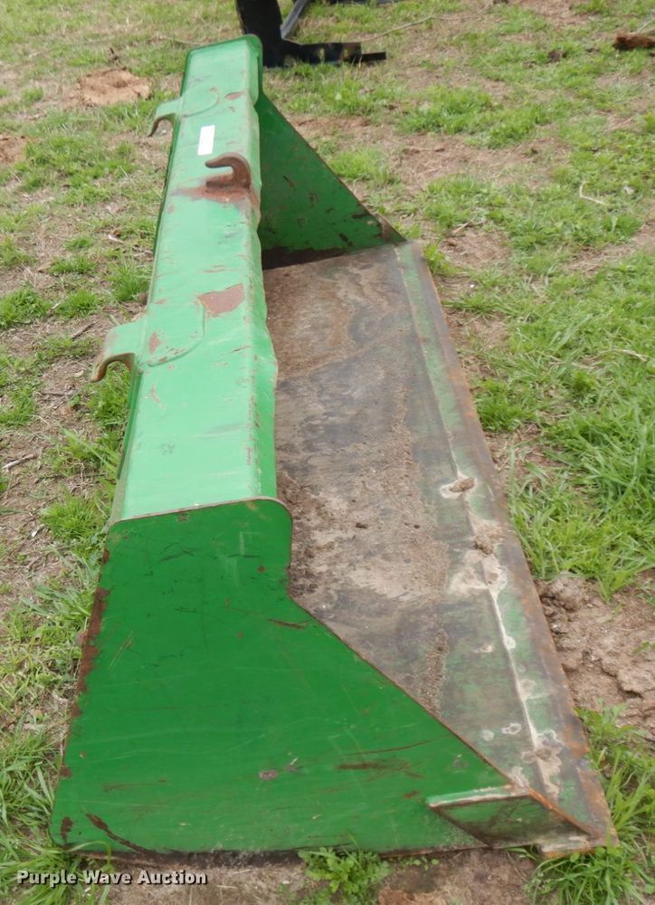 image for item DJ0541 2004 John Deere 5203  tractor