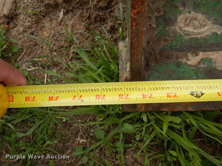 image for item DJ0541 2004 John Deere 5203  tractor