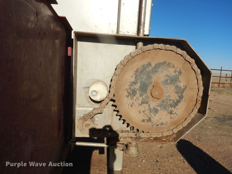 image for item DJ1166 2014 Taller Fehr  live bottom trailer