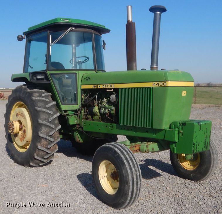 image for item DJ2204 1976 John Deere 4430  tractor