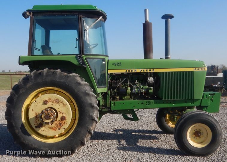 image for item DJ2204 1976 John Deere 4430  tractor