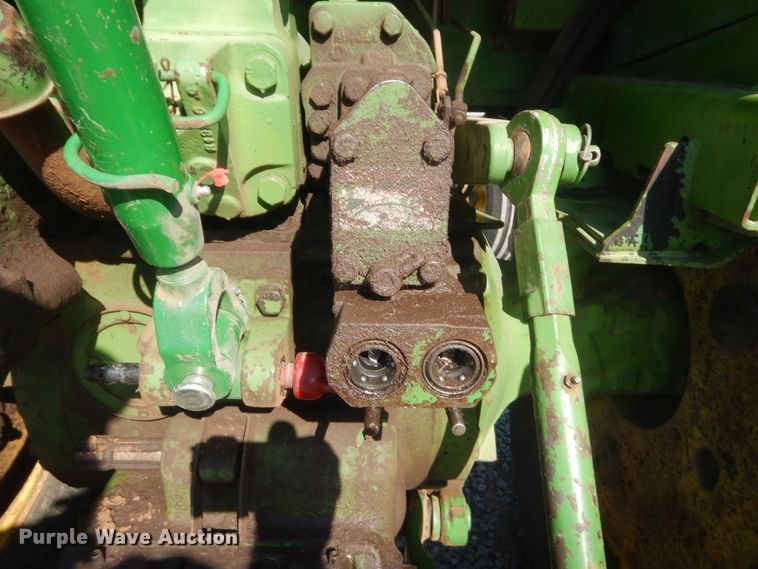 image for item DJ2204 1976 John Deere 4430  tractor