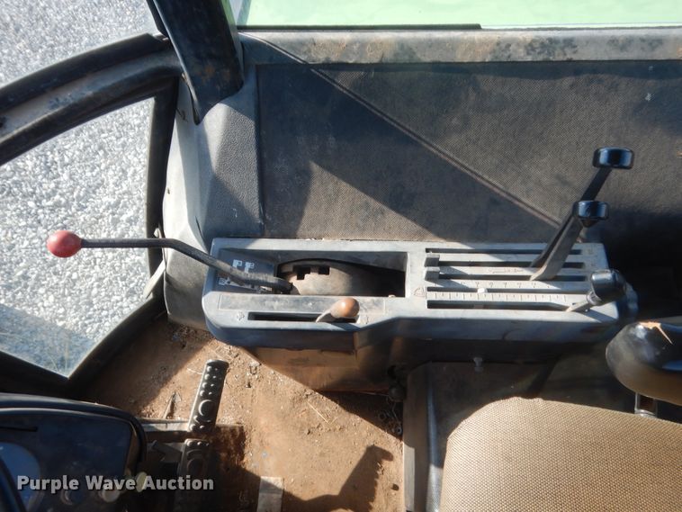 image for item DJ2204 1976 John Deere 4430  tractor