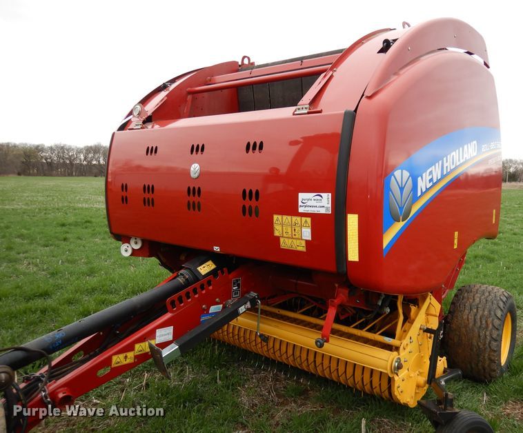 image for item DJ2974 2016 New Holland Rollbelt 560  specialty crop round baler