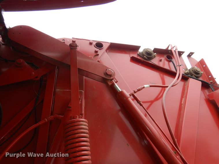 image for item DJ2974 2016 New Holland Rollbelt 560  specialty crop round baler