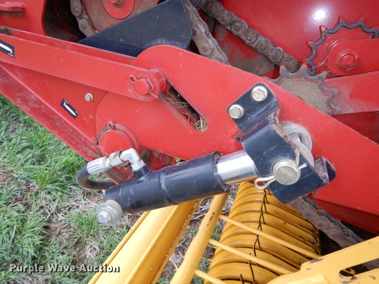 image for item DJ2974 2016 New Holland Rollbelt 560  specialty crop round baler