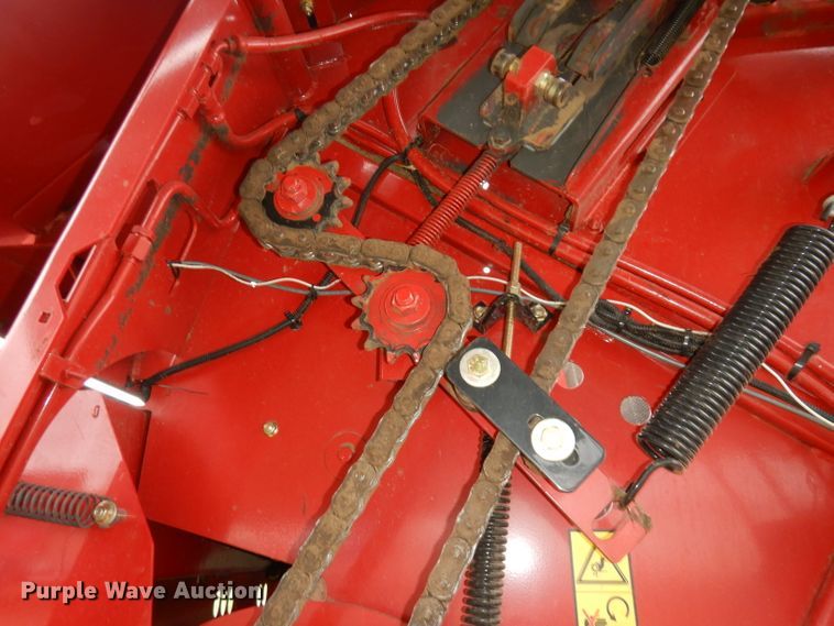 image for item DJ2974 2016 New Holland Rollbelt 560  specialty crop round baler