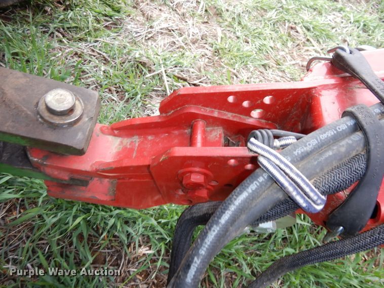 image for item DJ2974 2016 New Holland Rollbelt 560  specialty crop round baler