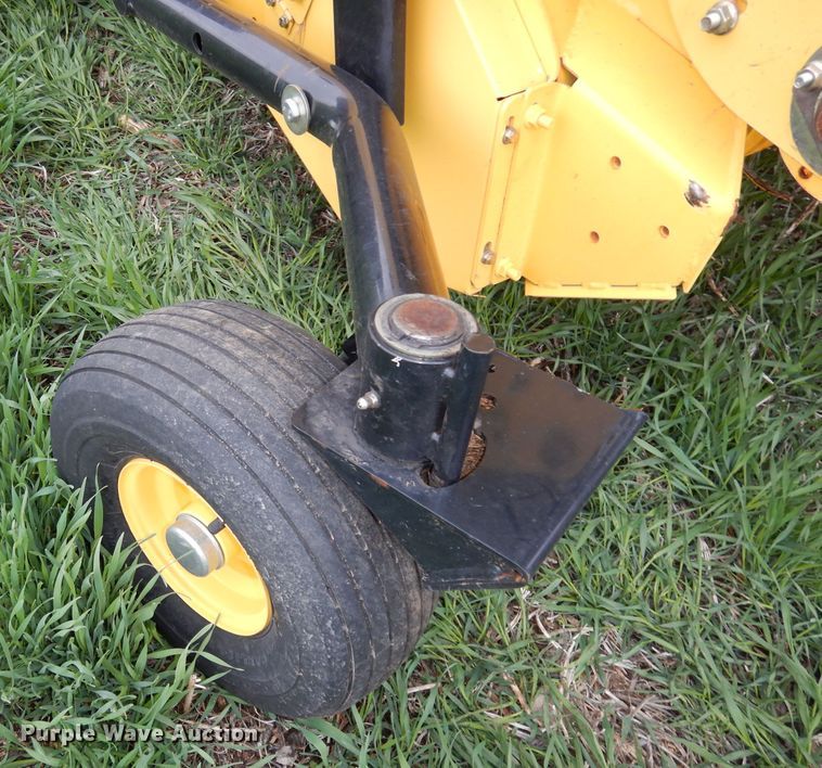 image for item DJ2974 2016 New Holland Rollbelt 560  specialty crop round baler