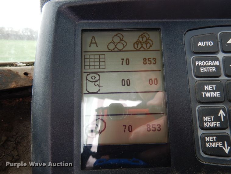 image for item DJ2974 2016 New Holland Rollbelt 560  specialty crop round baler