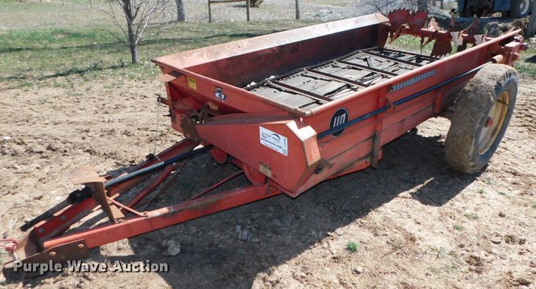 image for item DJ5988 Massey Ferguson 110  manure spreader
