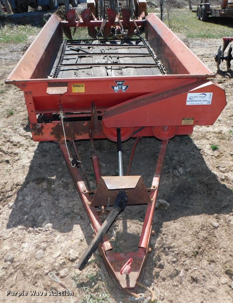 image for item DJ5988 Massey Ferguson 110  manure spreader