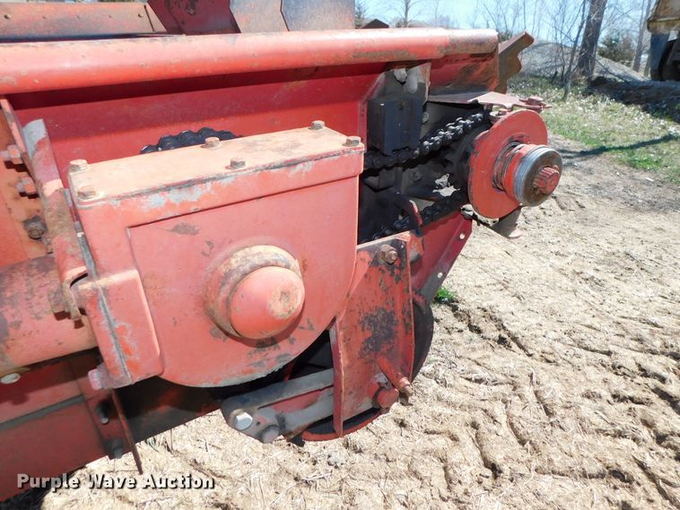 image for item DJ5988 Massey Ferguson 110  manure spreader