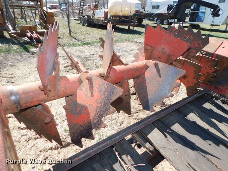 image for item DJ5988 Massey Ferguson 110  manure spreader