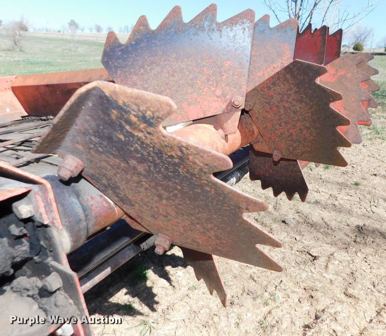 image for item DJ5988 Massey Ferguson 110  manure spreader