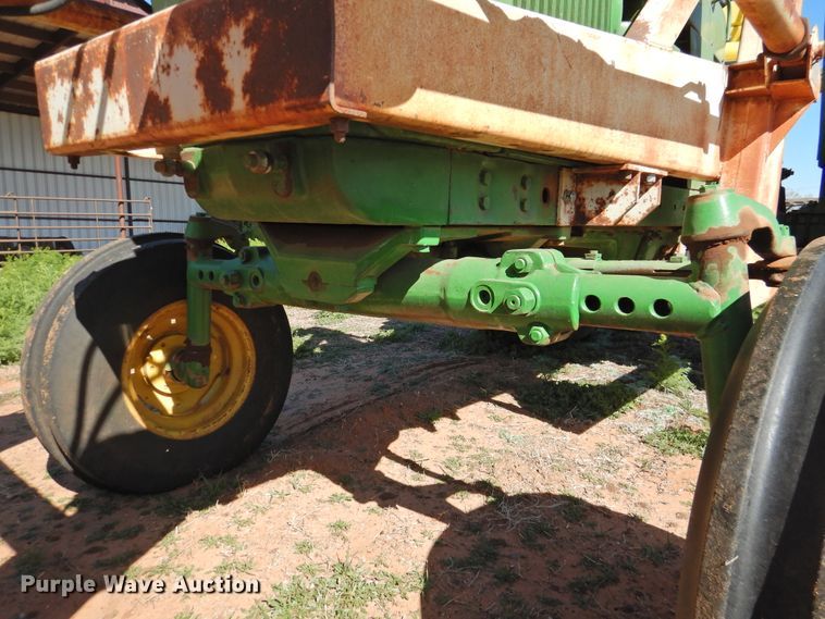 image for item DJ8344 1972 John Deere 4020  tractor