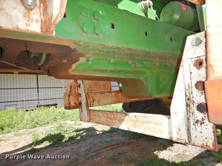 image for item DJ8344 1972 John Deere 4020  tractor