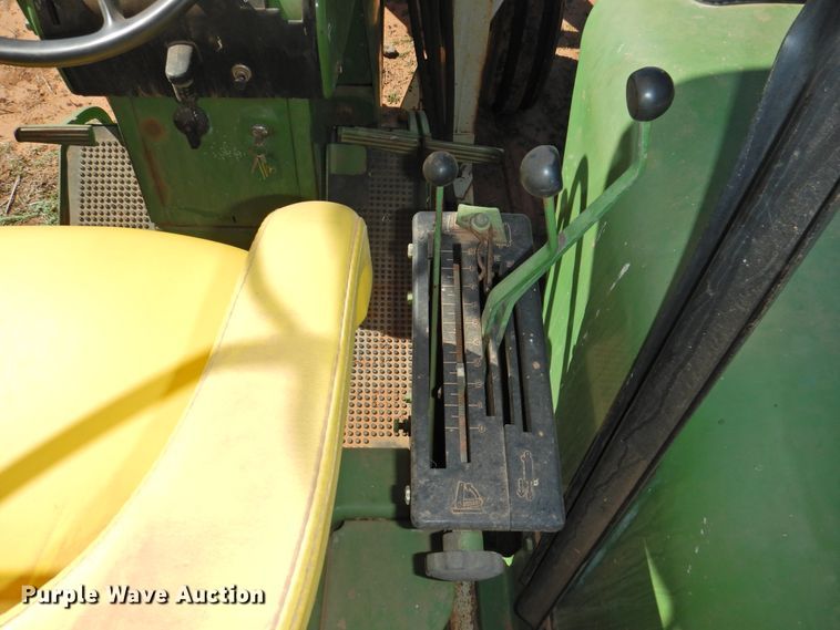 image for item DJ8344 1972 John Deere 4020  tractor