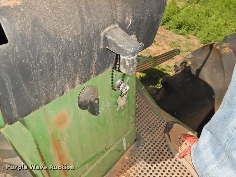 image for item DJ8344 1972 John Deere 4020  tractor