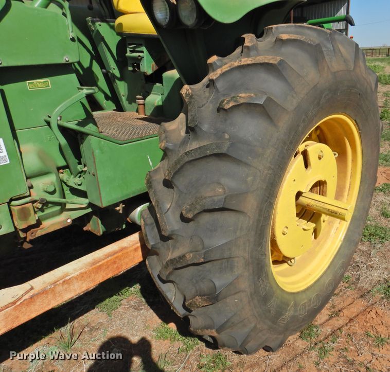 image for item DJ8344 1972 John Deere 4020  tractor