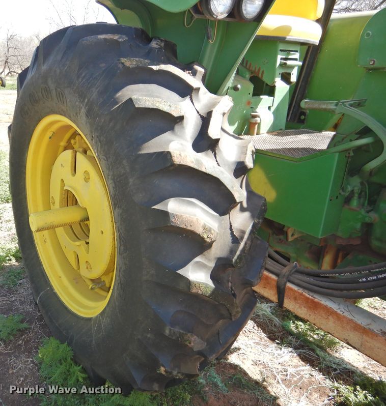 image for item DJ8344 1972 John Deere 4020  tractor