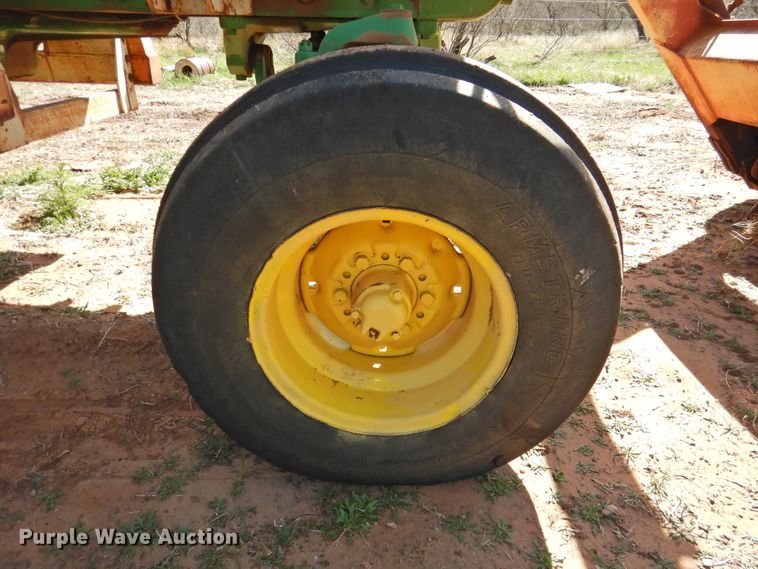 image for item DJ8344 1972 John Deere 4020  tractor