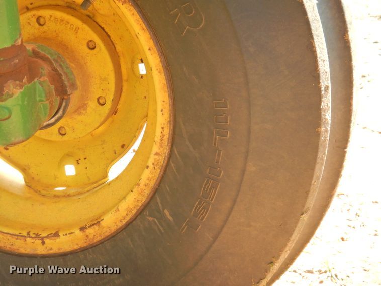 image for item DJ8344 1972 John Deere 4020  tractor