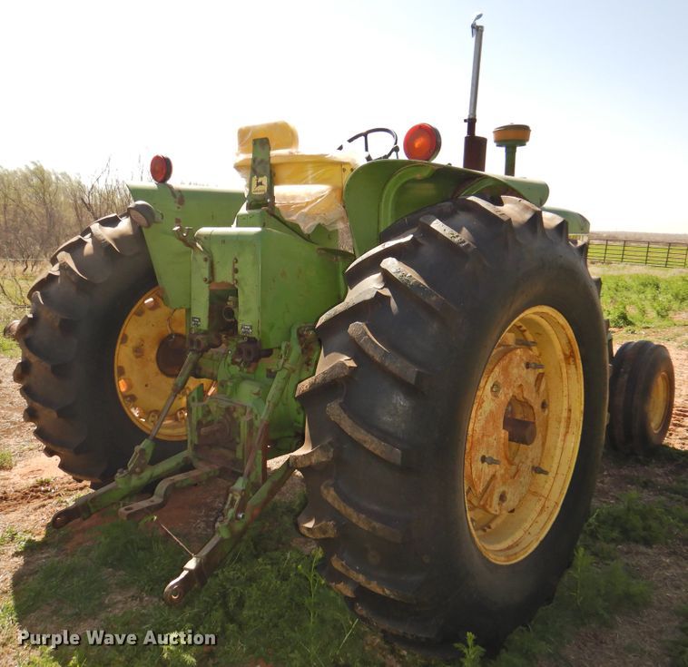 image for item DJ8345 1972 John Deere 4020  tractor