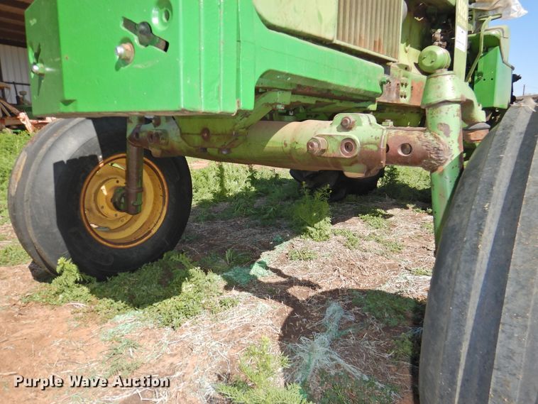 image for item DJ8345 1972 John Deere 4020  tractor