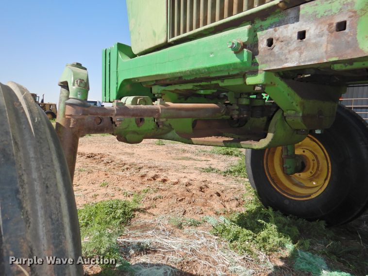 image for item DJ8345 1972 John Deere 4020  tractor