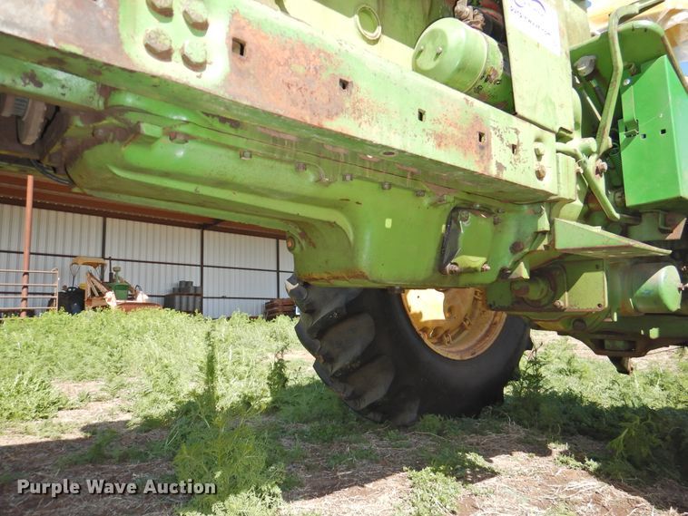 image for item DJ8345 1972 John Deere 4020  tractor