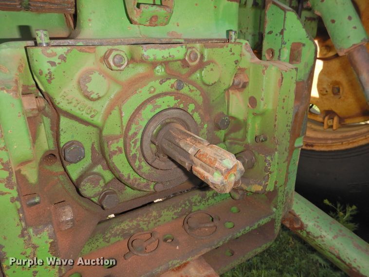 image for item DJ8345 1972 John Deere 4020  tractor