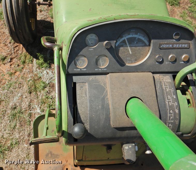 image for item DJ8345 1972 John Deere 4020  tractor