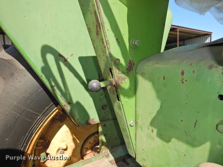 image for item DJ8345 1972 John Deere 4020  tractor