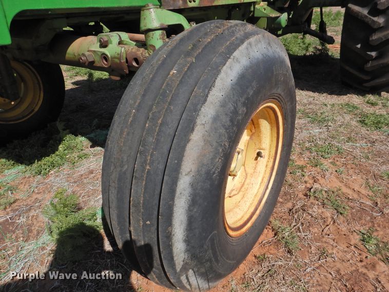 image for item DJ8345 1972 John Deere 4020  tractor