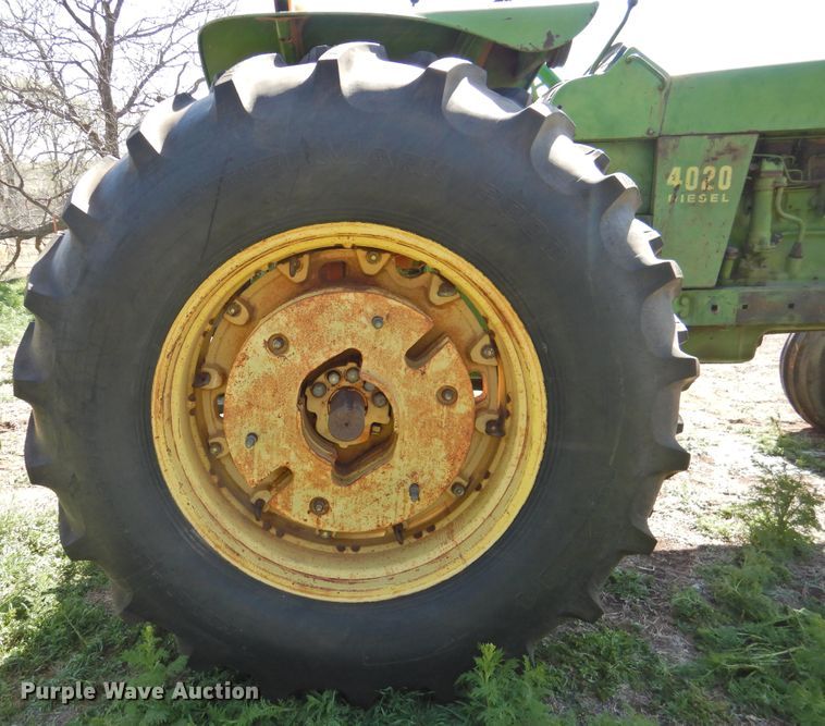 image for item DJ8345 1972 John Deere 4020  tractor