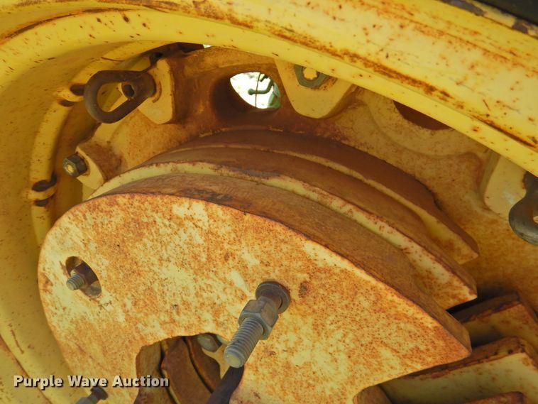 image for item DJ8345 1972 John Deere 4020  tractor