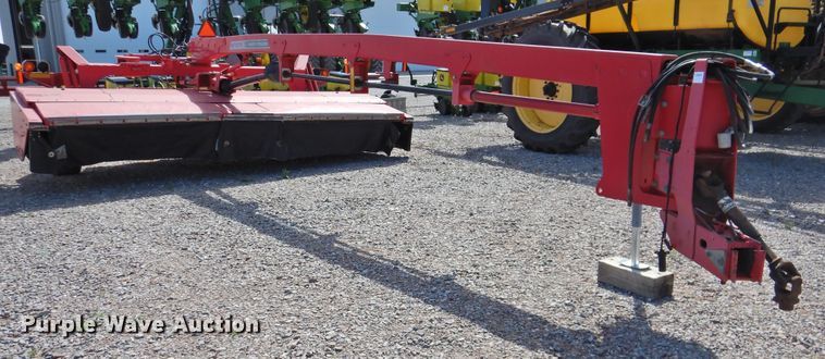 image for item DJ8353 2010 Massey-Ferguson 1375  windrower