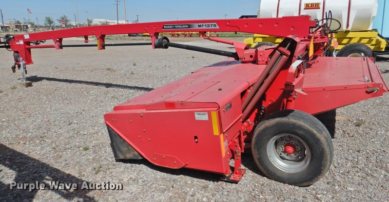 image for item DJ8353 2010 Massey-Ferguson 1375  windrower