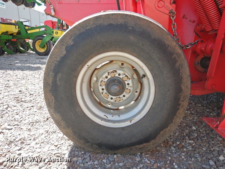 image for item DJ8353 2010 Massey-Ferguson 1375  windrower