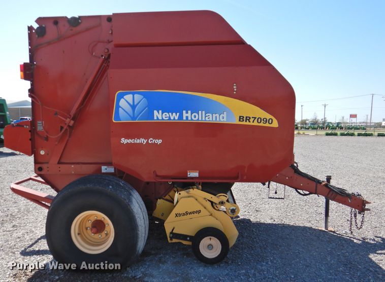 image for item DJ8355 2012 New Holland BR7090  round baler