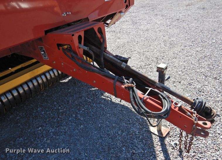 image for item DJ8355 2012 New Holland BR7090  round baler