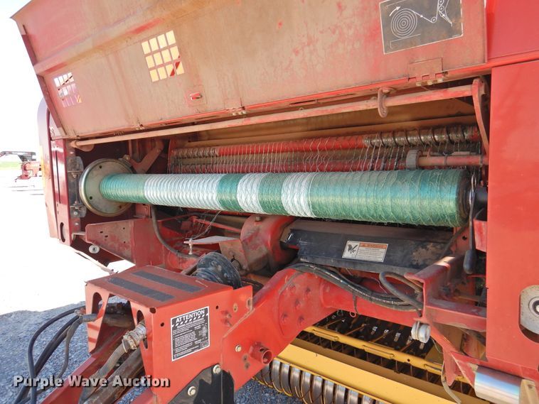 image for item DJ8355 2012 New Holland BR7090  round baler
