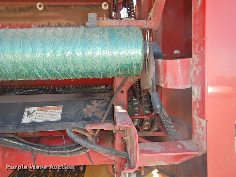 image for item DJ8355 2012 New Holland BR7090  round baler