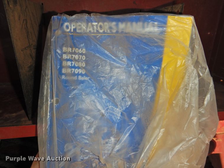 image for item DJ8355 2012 New Holland BR7090  round baler