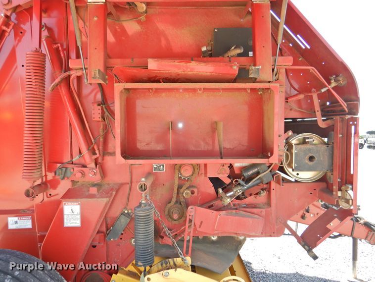 image for item DJ8355 2012 New Holland BR7090  round baler
