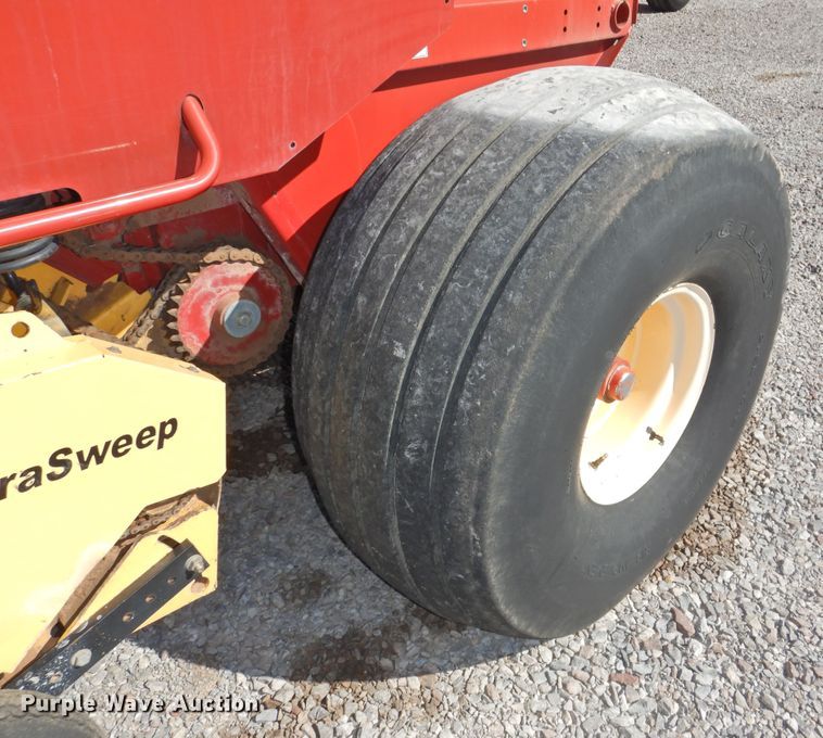 image for item DJ8355 2012 New Holland BR7090  round baler