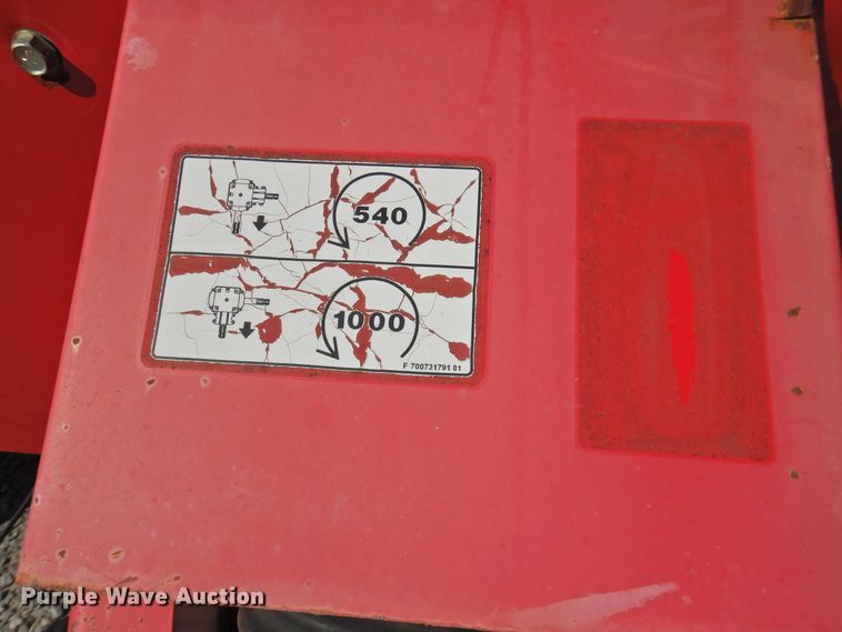 image for item DJ8356 2011 Massey-Ferguson 2856A  round baler