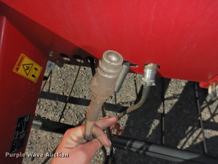 image for item DJ8356 2011 Massey-Ferguson 2856A  round baler